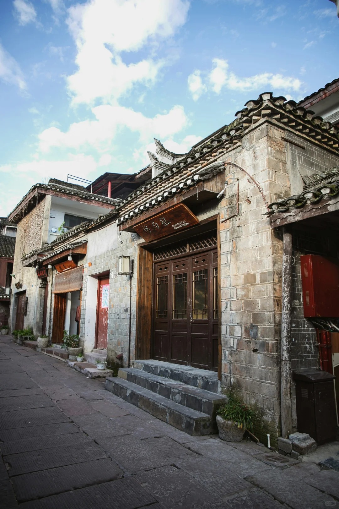 人均500玩转凤凰古城！学生党_3_食途影匠_湖南凤凰-来自52tours 我爱旅游网